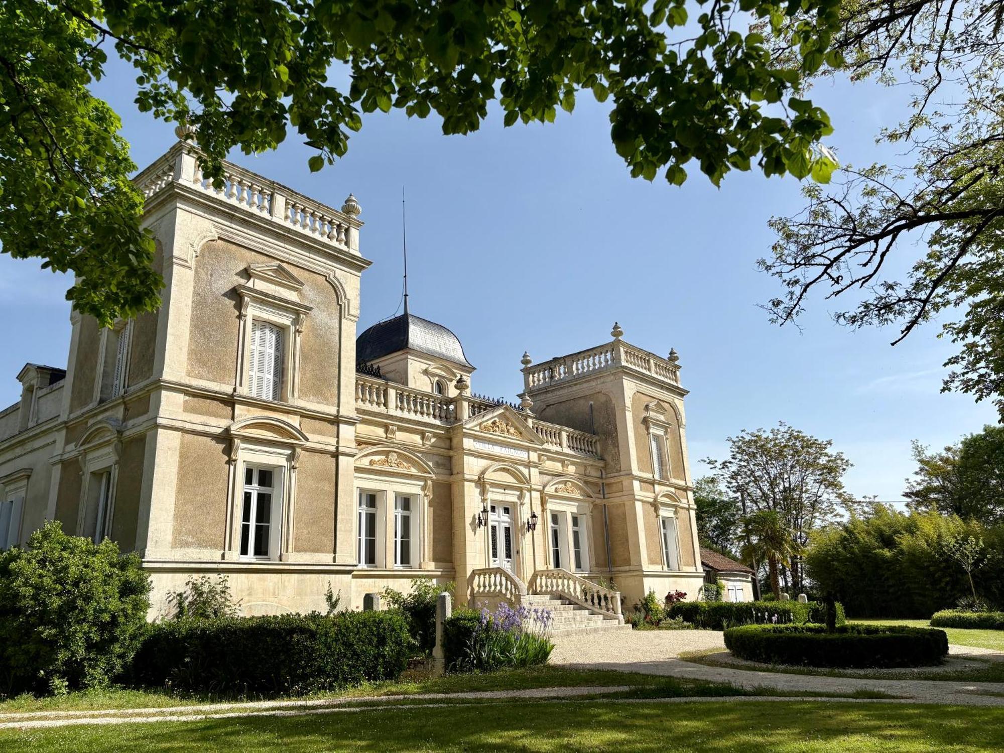 Villa Paignon Montbron Exterior photo